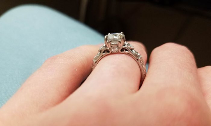 cum-ingrijesti-bijuteriile-din-argint-925